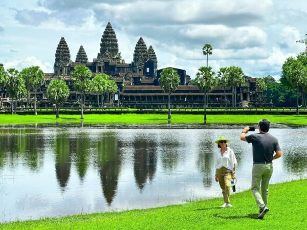Angkor temple sunrise small private tour by Tuk Tuk - Image 2
