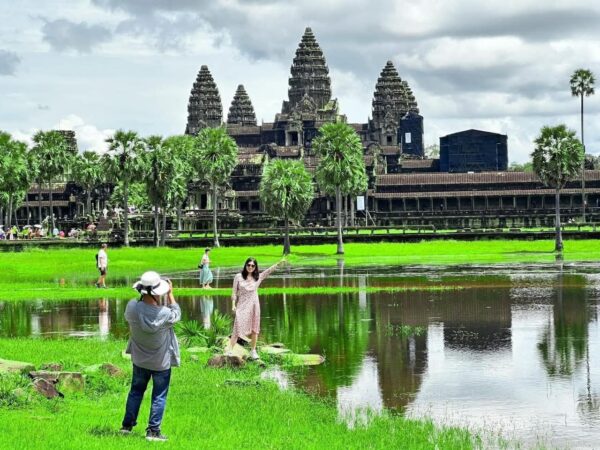 Angkor Wat Small Sunrise Private tour & Free Breakfast - Image 19
