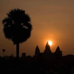 Angkor Wat Small Tour Sunrise Free Breakfast and Kampong Phluk Sunset