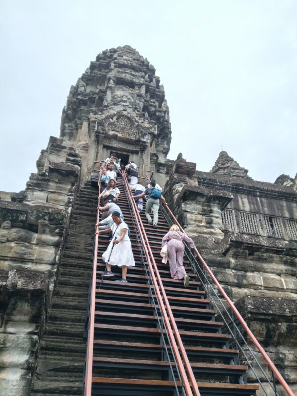 Angkor temple sunrise small private tour by Tuk Tuk - Image 6