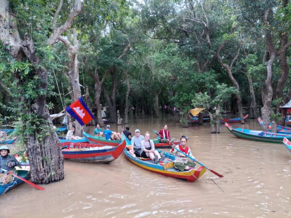 Full day Tour Kulen Waterfal and Free Lunch Kampong Phluk Tonle Sap Sunset - Image 2