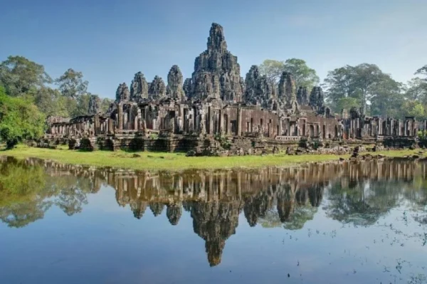 Angkor temple sunrise small private tour by Tuk Tuk - Image 7