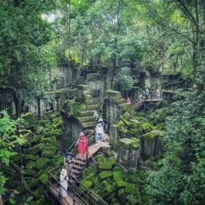 Full day Private tour Banteay Samre, Beng Mealea and Banteay Srie & Free Lunch