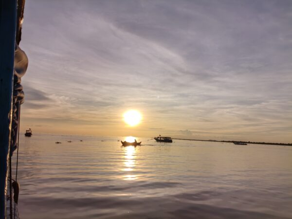 Angkor Wat Small Sunrise Private Tour Free Breakfast and Kompong Phluk Sunset - Image 6