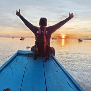 Angkor Wat Small Sunrise Private Tour Free Breakfast and Kompong Phluk Sunset