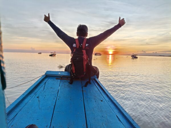 Angkor Wat Small Sunrise Private Tour Free Breakfast and Kompong Phluk Sunset