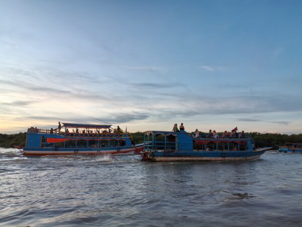 Angkor Wat Small Sunrise Private Tour Free Breakfast and Kompong Phluk Sunset - Image 7