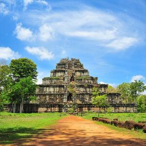 Full day tour Koh Ker, Beng Mealea and Banteay Srie Private