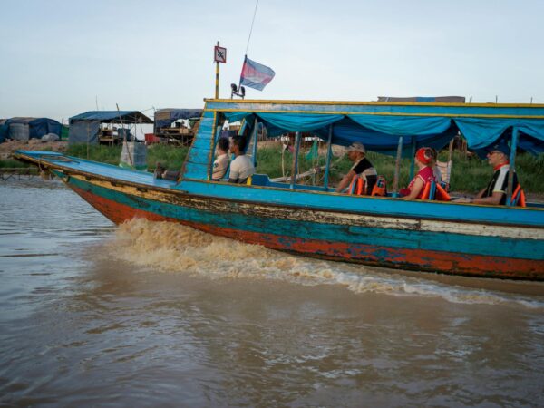 Kampong Phluk floating Village and Tonle Sap Morning Private Tour - Image 5